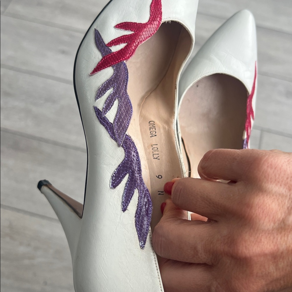 Vintage Salvatore Ferragamo White Heels with Red and Purple Snakeskin - Picture 8 of 10